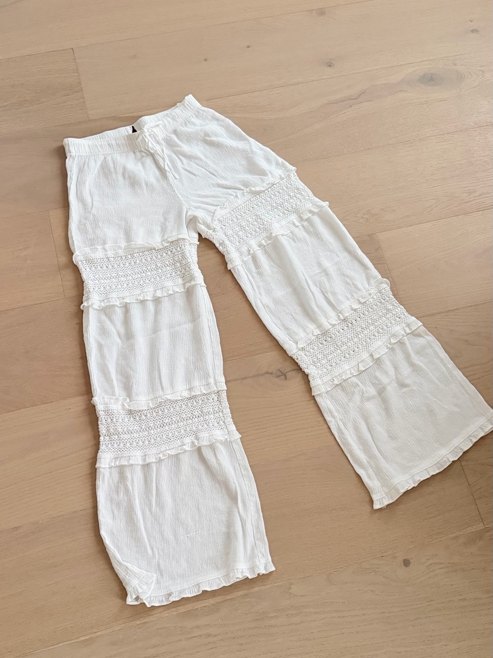 H&M White Tiered Lace-Trim Boho Pants
